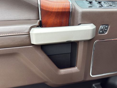 Used 2022 Ford F450 King Ranch w/ King Ranch Ultimate Package AWD/4WD image 8