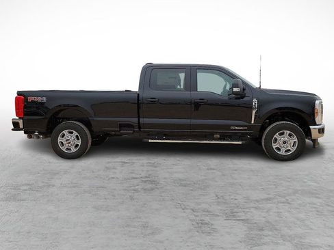 New 2026 Ford F350 XLT w/ FX4 Off-Road Package AWD/4WD image 12
