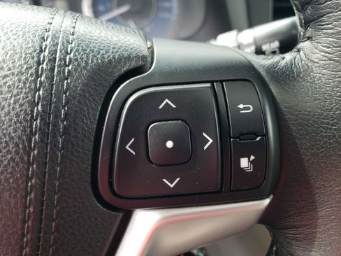 Used 2015 Toyota Sienna XLE Premium image 23