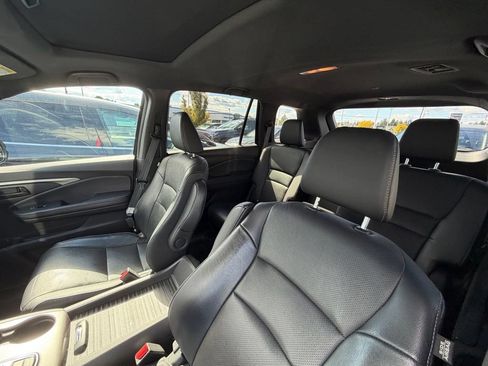 Used 2023 Honda Passport EX-L image 9