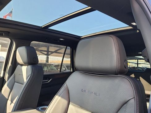 New 2026 GMC Yukon Denali w/ Sun & Power Step Package image 16