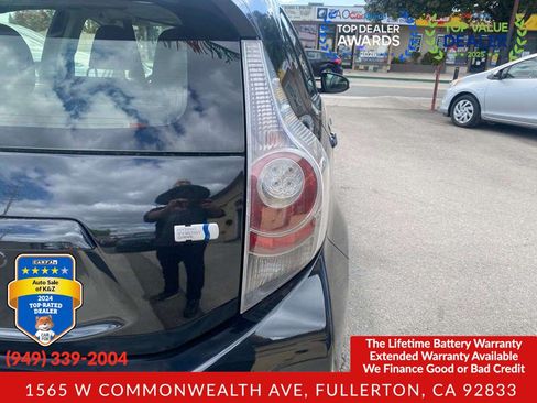 Used 2012 Toyota Prius C Two FWD image 17