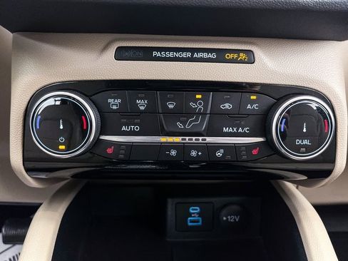 Used 2022 Ford Escape SEL image 26