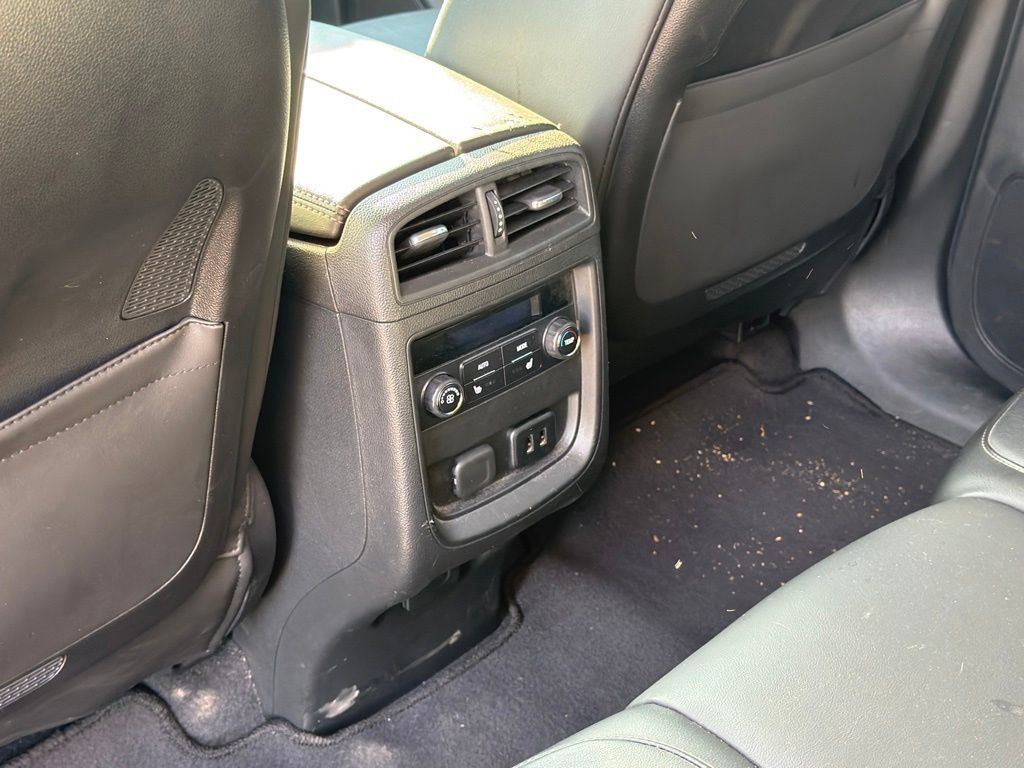 Used 2016 Buick Envision Premium AWD/4WD image 18