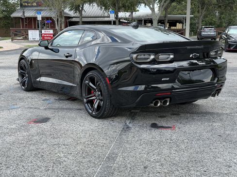 Used 2023 Chevrolet Camaro SS RWD image 3