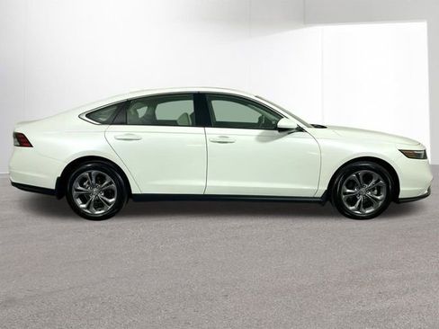 Certified 2024 Honda Accord EX image 36