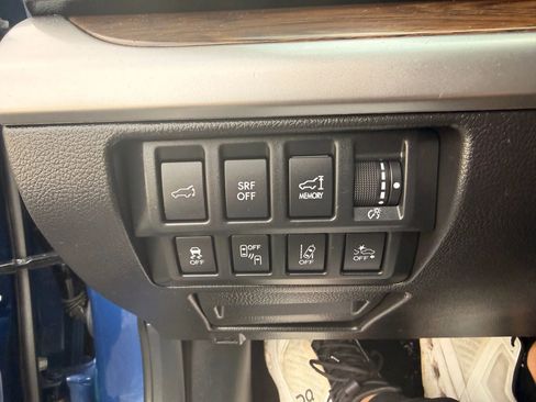 Used 2017 Subaru Outback 3.6R Touring w/ Popular Package #5A image 19