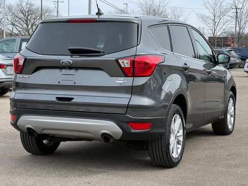Used 2019 Ford Escape SE image 39