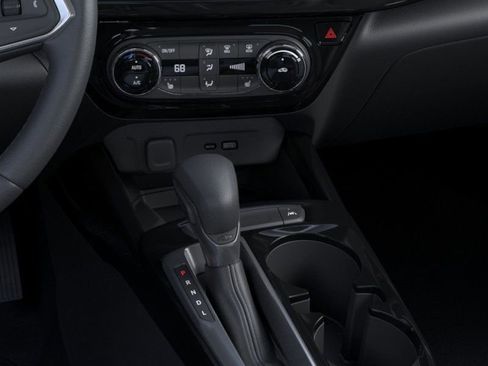 New 2026 Chevrolet Trax ACTIV w/ Sunroof Package FWD image 31