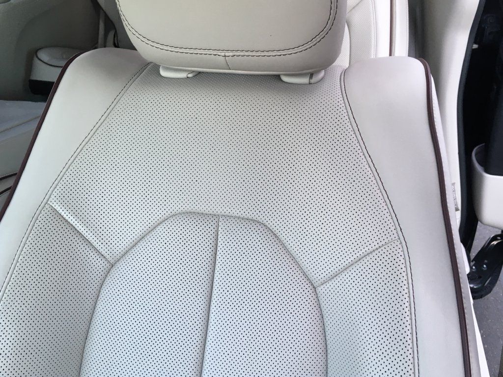 Used 2017 Chrysler Pacifica Limited FWD image 22