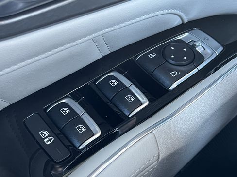 Used 2022 Kia Sorento SX Prestige w/ Panoramic Sunroof Package image 44