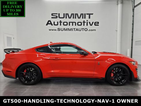 Used 2022 Ford Mustang Shelby GT500 w/ Technology Package image 1