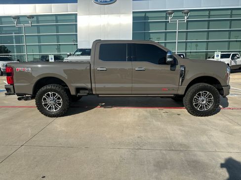 Used 2026 Ford F250 Platinum w/ Platinum Plus Package AWD/4WD image 24