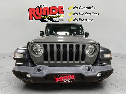 Used 2019 Jeep Wrangler Unlimited Sport S AWD/4WD image 9