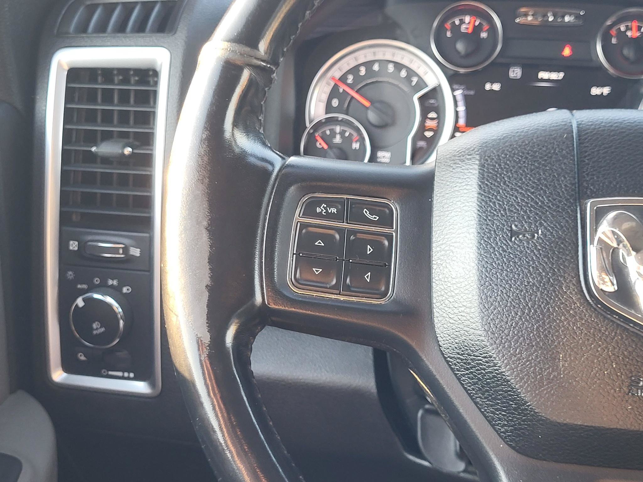 Used 2019 RAM 1500 Warlock AWD/4WD image 5