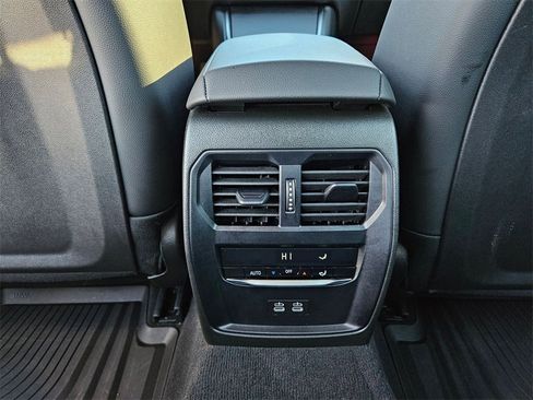 Used 2025 BMW 330i xDrive Sedan image 22