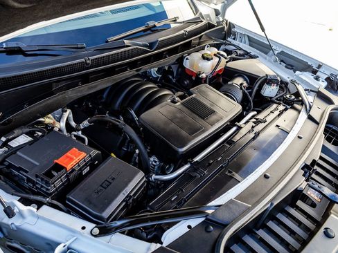 Used 2024 GMC Yukon XL Denali w/ Advanced Technology Package image 43