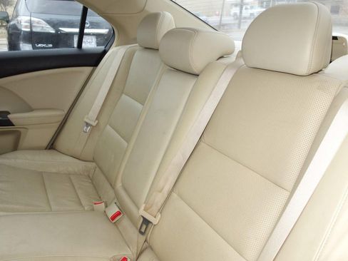 Used 2009 Acura TSX 4dr Sdn Auto Tech Pkg image 18