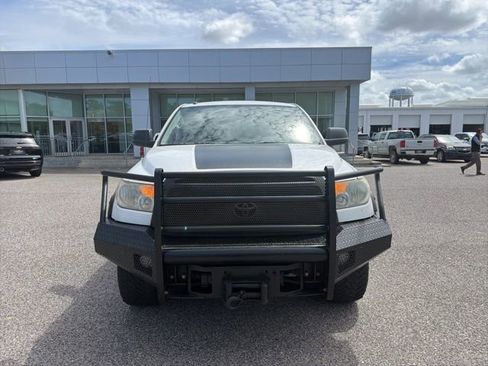 Used 2012 Toyota Tundra 4x4 CrewMax w/ SR5 Pkg image 2