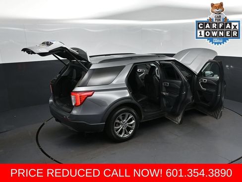Used 2023 Ford Explorer XLT w/ Equipment Group 202A AWD/4WD image 49