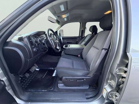 Used 2012 Chevrolet Silverado 3500 LT w/ Interior Plus Package AWD/4WD image 17