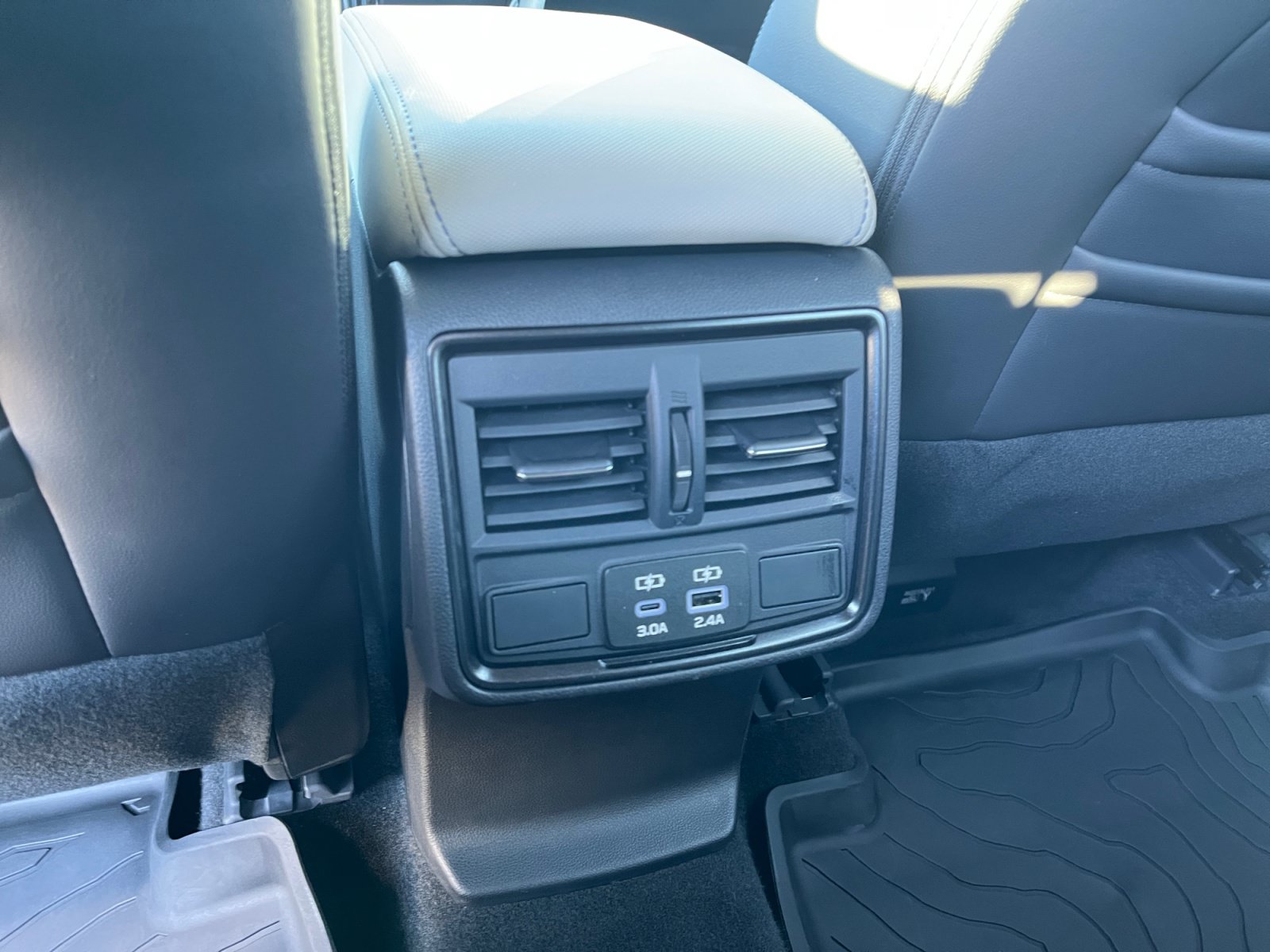 Used 2026 Subaru Forester Limited AWD/4WD image 32