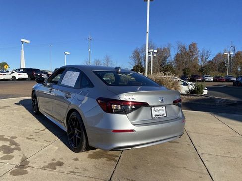 Used 2025 Honda Civic Sport image 8