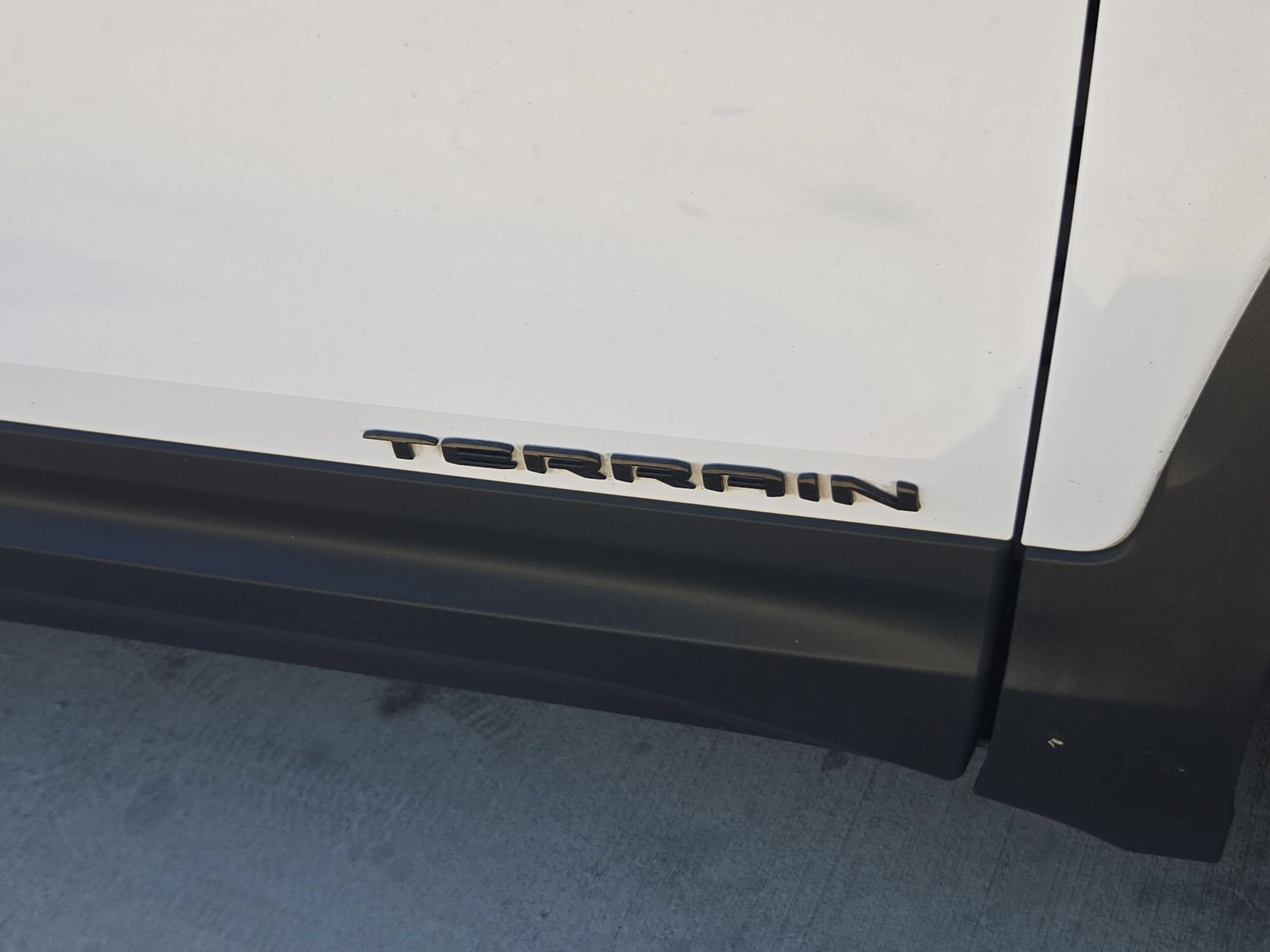 Certified 2024 GMC Terrain SLT w/ Tech Package AWD/4WD image 8