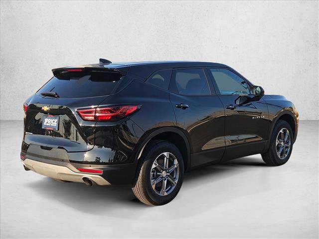Used 2026 Chevrolet Blazer LT FWD image 5