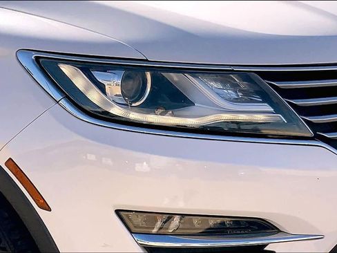 Used 2018 Lincoln MKC Select w/ Select Plus Package image 27