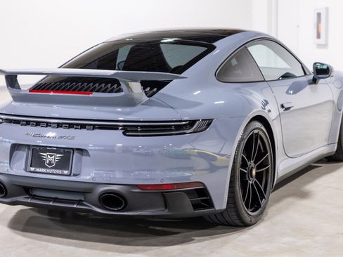 Used 2024 Porsche 911 Carrera GTS w/ Premium Package image 9