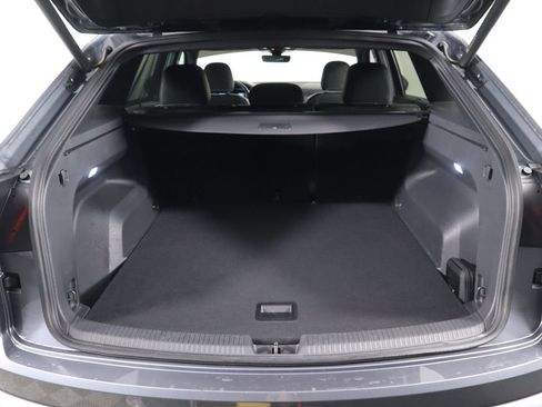 Used 2024 Volkswagen Atlas Cross Sport SEL R-Line image 28