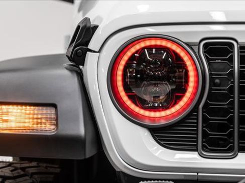 Used 2026 Jeep Gladiator Sport image 43