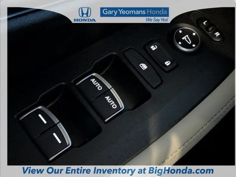 Certified 2024 Honda HR-V EX-L image 26