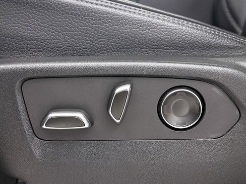 Used 2021 GMC Yukon Denali image 26