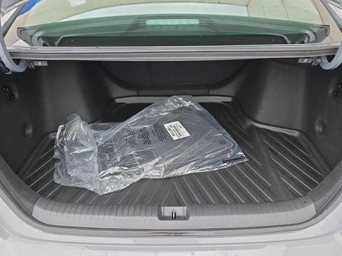 Used 2025 Honda Accord SE image 14