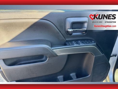 Used 2018 Chevrolet Silverado 1500 LT image 17