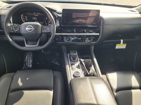 New 2026 Nissan Pathfinder SL w/ SL Premium Package image 7