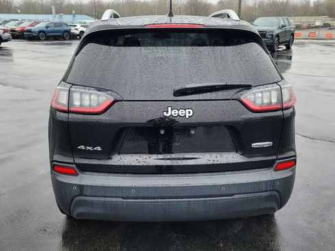 Used 2019 Jeep Cherokee Latitude Plus AWD/4WD image 10