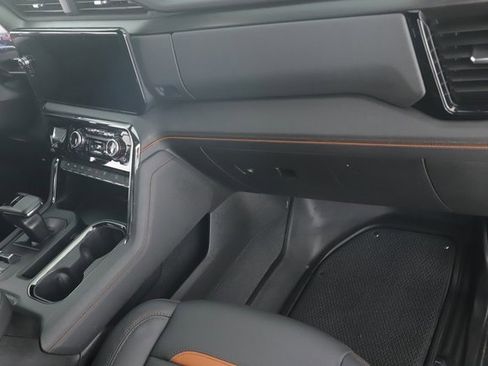 Used 2024 GMC Sierra 1500 AT4 w/ AT4 Premium Package image 31