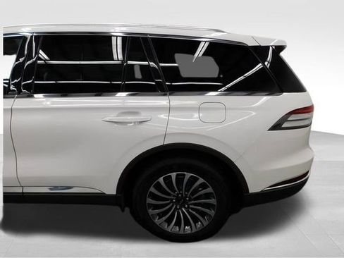 Used 2023 Lincoln Aviator Reserve image 21