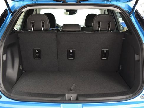 New 2027 Chevrolet Bolt LT w/ Comfort Package FWD image 22