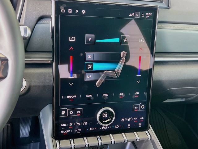 New 2027 GMC Terrain AT4 w/ Convenience Package III AWD/4WD image 11