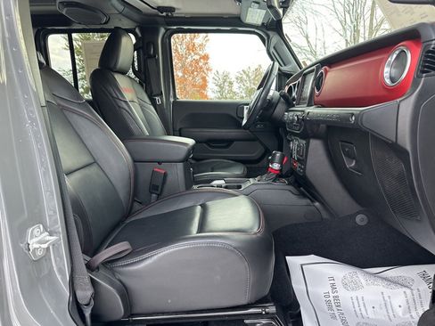 Used 2020 Jeep Wrangler Unlimited Rubicon w/ Dual Top Group image 35