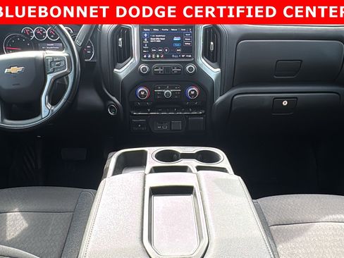 Used 2022 Chevrolet Silverado 2500 LT w/ Convenience Package image 16