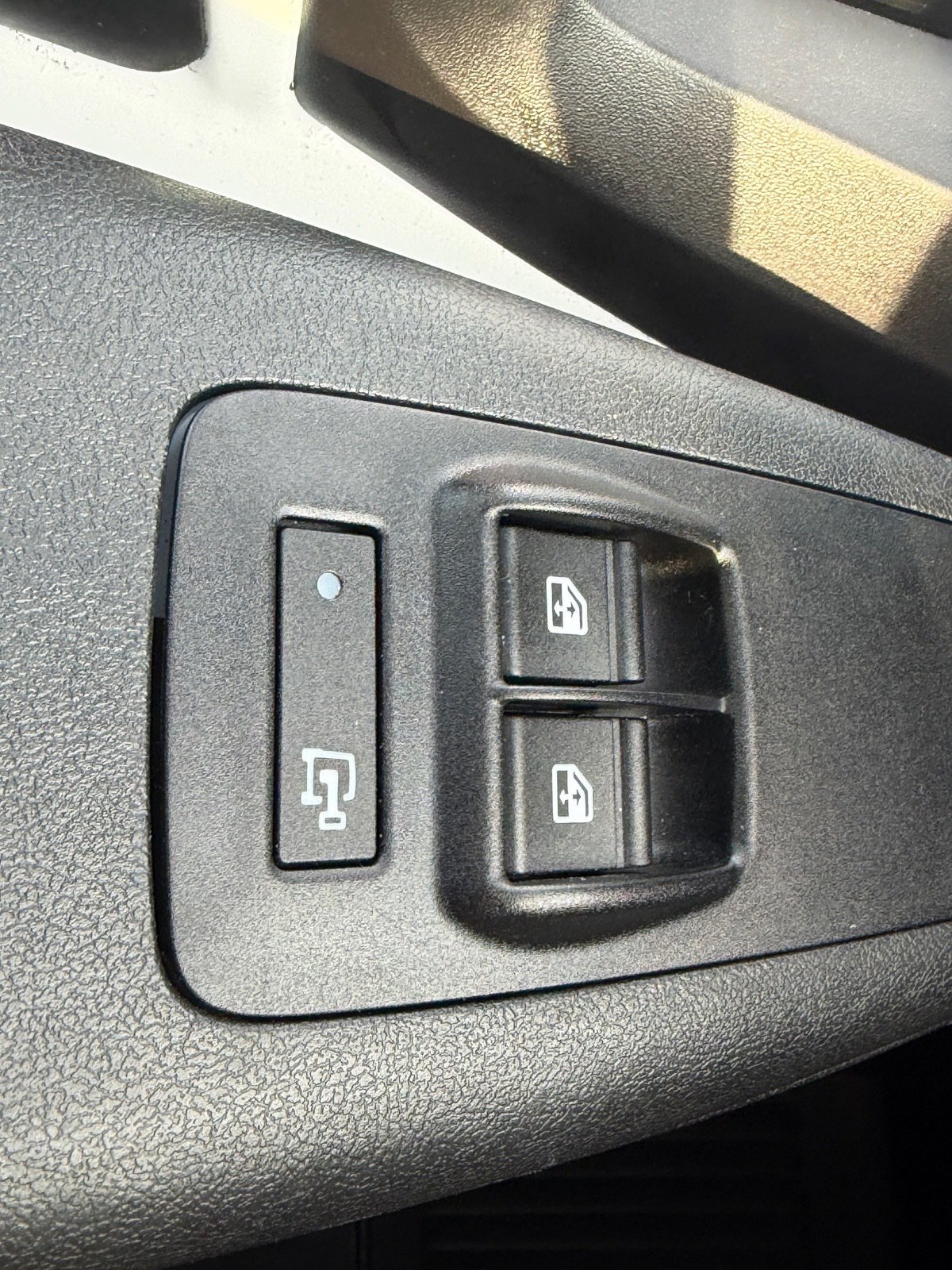 Used 2025 RAM ProMaster 2500 w/ U-Haul Equipment Group FWD image 35
