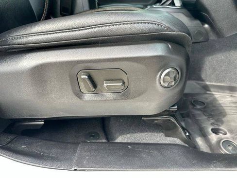 Certified 2025 Jeep Gladiator Sport AWD/4WD image 43