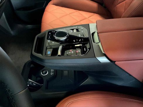 Used 2026 BMW iX xDrive60 w/ M Sport Package image 7