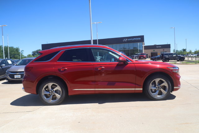 New 2026 Genesis GV70 2.5T Select AWD/4WD image 4