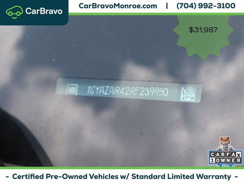 Used 2024 Cadillac XT4 Luxury w/ Cold Weather Package FWD image 14
